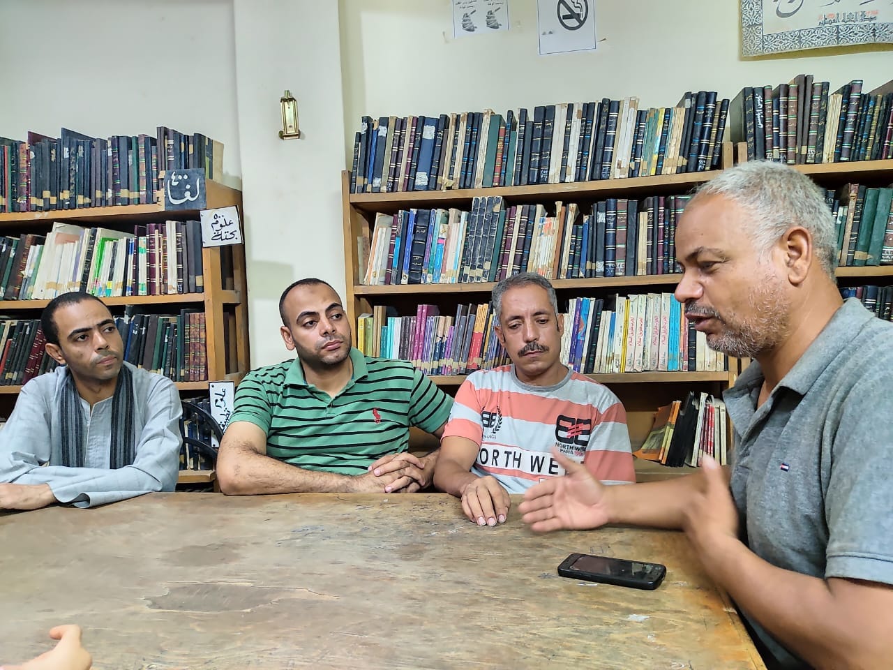 نادى أدب أبنوب يواصل شرح علم العروض ويناقش الأعمال الأدبية للمبدعين الشباب 