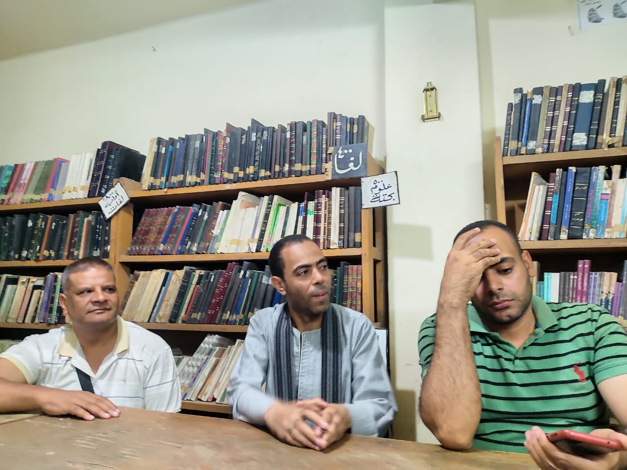 نادى أدب أبنوب يواصل شرح علم العروض ويناقش الأعمال الأدبية للمبدعين الشباب 