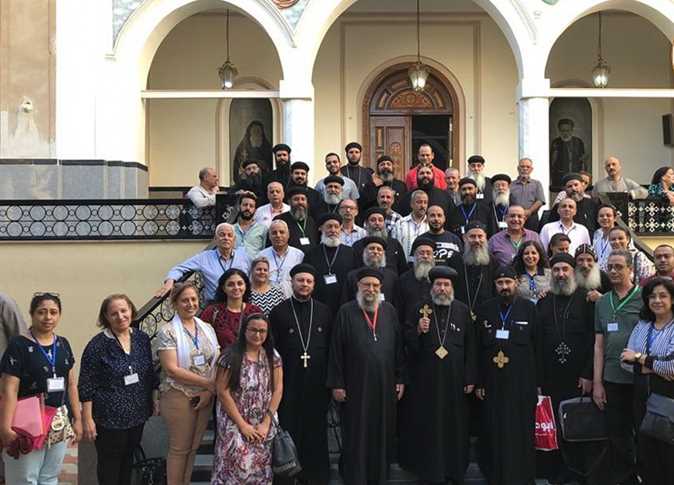 لجنة الأسرة بالكنيسة الأرثوذكسية تختتم مؤتمراً للمقبلين على الزواج في الدير المحرق