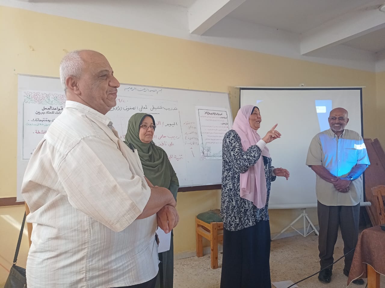 تعليم الوادي الجديد ينطم برنامج تدريبى تنشيطى لمعلمى الصفوف الأولى بالإدارات التعليمية