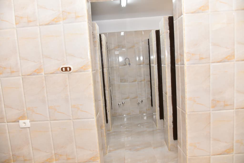 رئيس جامعة أسيوط يتفقد أعمال تطوير وصيانة المدن الجامعية وجناح لذوي الهمم