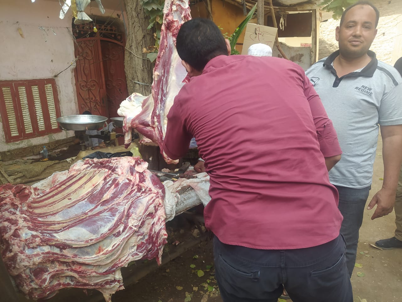 محافظ أسيوط: حملات مكثفة على الأسواق وتحرير 42 محضرًا خلال حملات تموينية