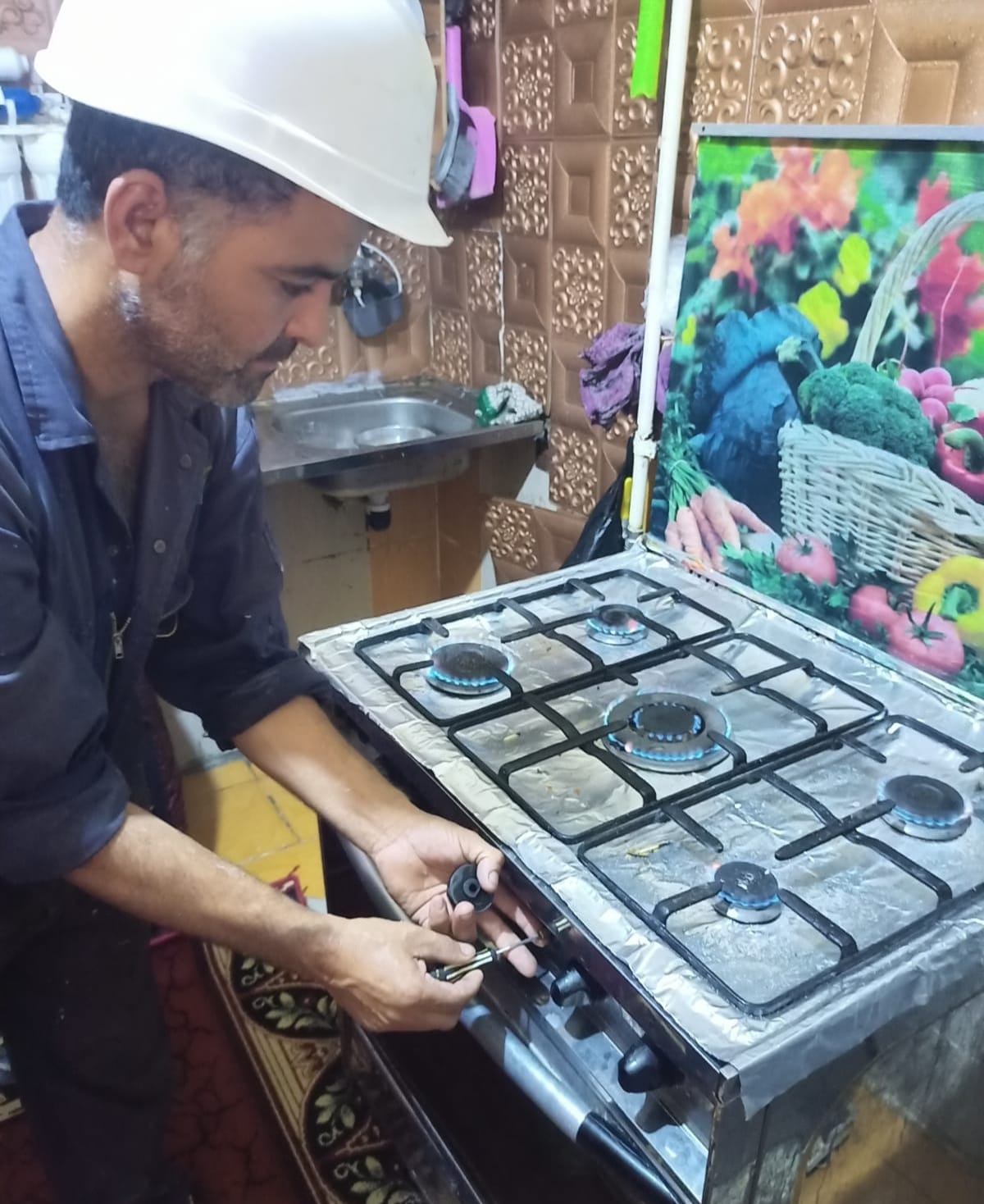 محافظ الوادي الجديد: استكمال المرحلة الثانية من مشروع توصيل الغاز الطبيعي للخارجة 