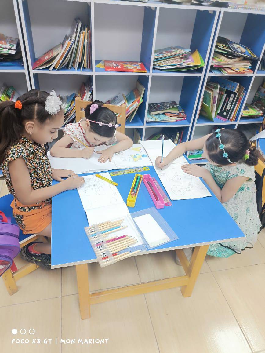 مكتبة مصر العامة اسيوط تنظم ورش تعليم الرسم للأطفال