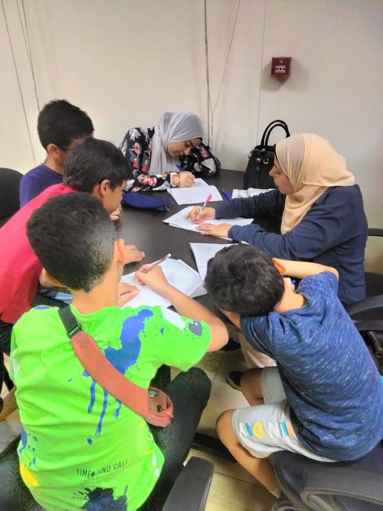 ورش تعليم الخط العربي للاطفال في مكتبة مصر العامة اسيوط