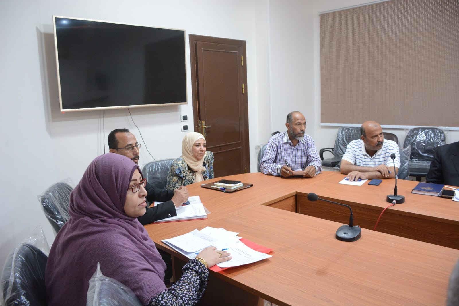 نائب محافظ الوادي الجديد تبحث إجراءات تفعيل البروتوكول الموقع مع 