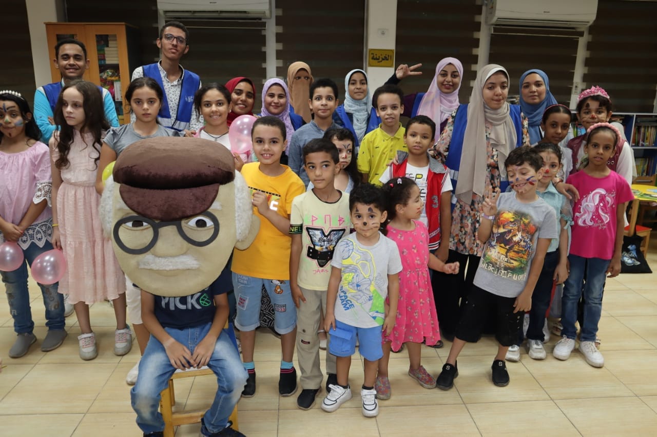 ﻣﻜﺘﺒﺔ ﻣﺼﺮ اﻟﻌﺎﻣﻪ أﺳﻴﻮط وجمعية صناع الحياة ينظما يوم ترفيهي للاطفال