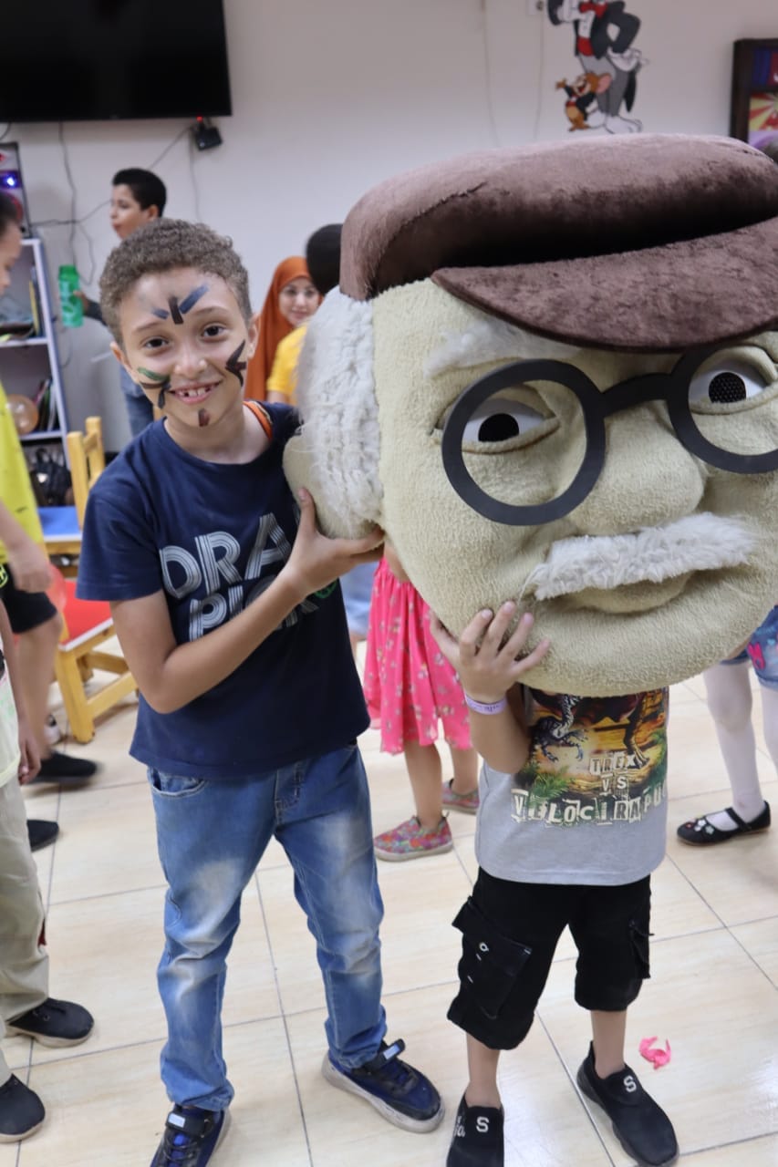 ﻣﻜﺘﺒﺔ ﻣﺼﺮ اﻟﻌﺎﻣﻪ أﺳﻴﻮط وجمعية صناع الحياة ينظما يوم ترفيهي للاطفال