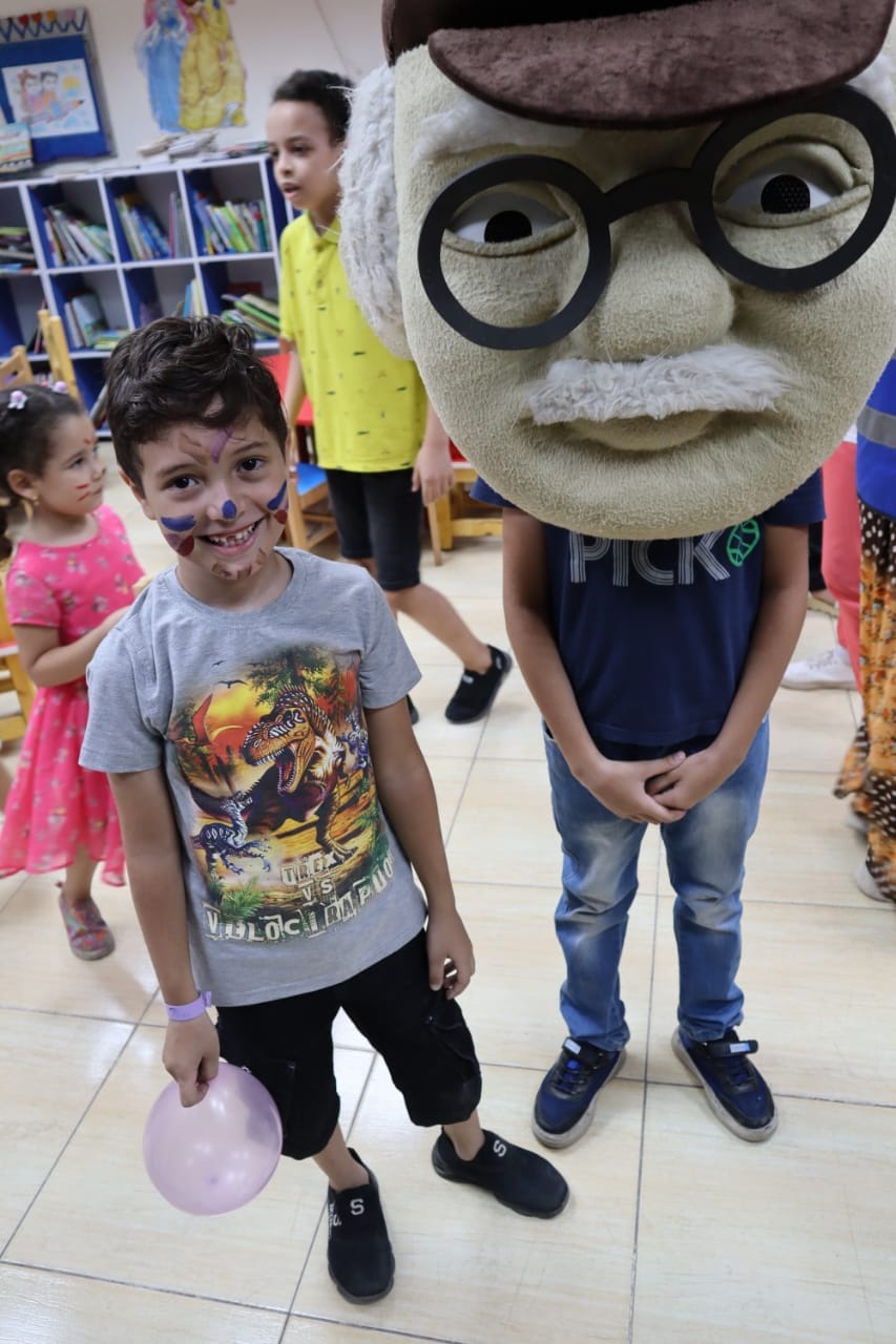 ﻣﻜﺘﺒﺔ ﻣﺼﺮ اﻟﻌﺎﻣﻪ أﺳﻴﻮط وجمعية صناع الحياة ينظما يوم ترفيهي للاطفال