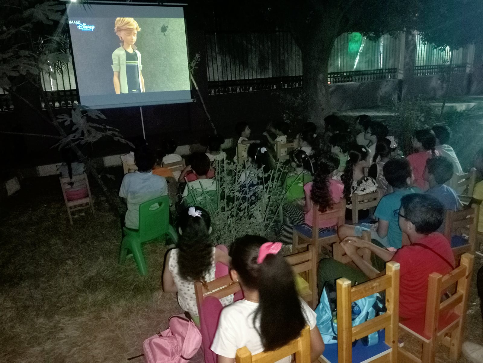 ﻣﻜﺘﺒﺔ ﻣﺼﺮ اﻟﻌﺎﻣﻪ أﺳﻴﻮط وجمعية صناع الحياة ينظما يوم ترفيهي للاطفال