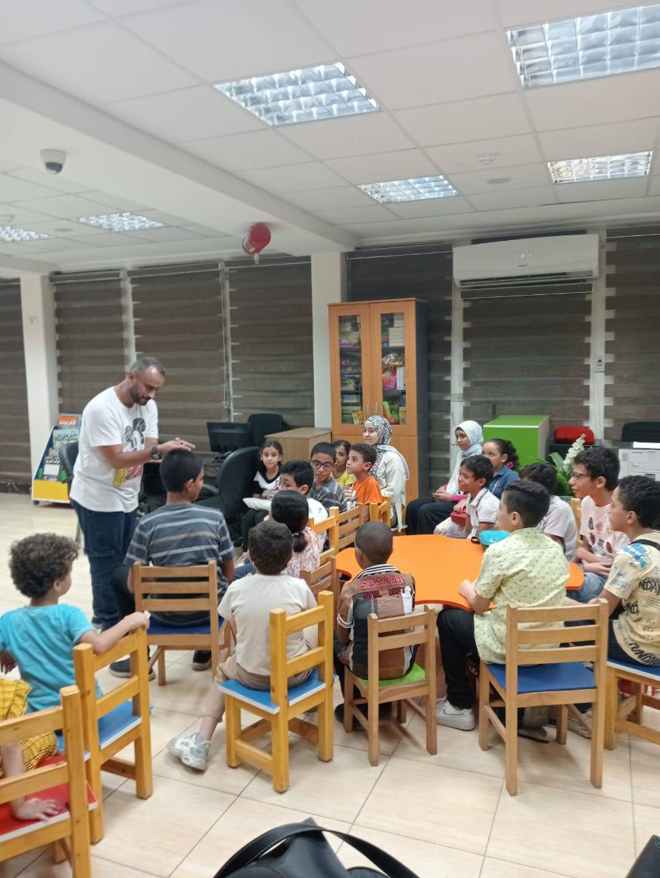 ﻣﻜﺘﺒﺔ ﻣﺼﺮ اﻟﻌﺎﻣﻪ فرع أﺳﻴﻮط تنظم ورشة 