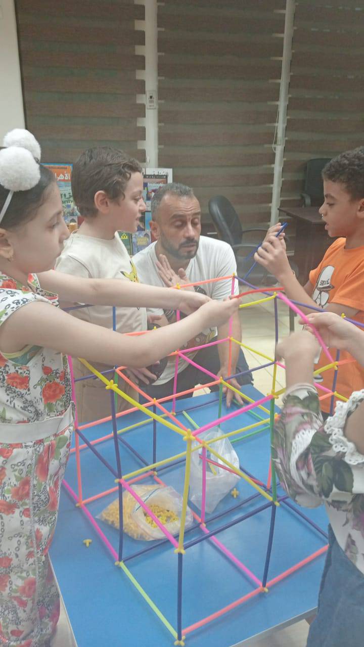 ﻣﻜﺘﺒﺔ ﻣﺼﺮ اﻟﻌﺎﻣﻪ فرع أﺳﻴﻮط تنظم ورشة 