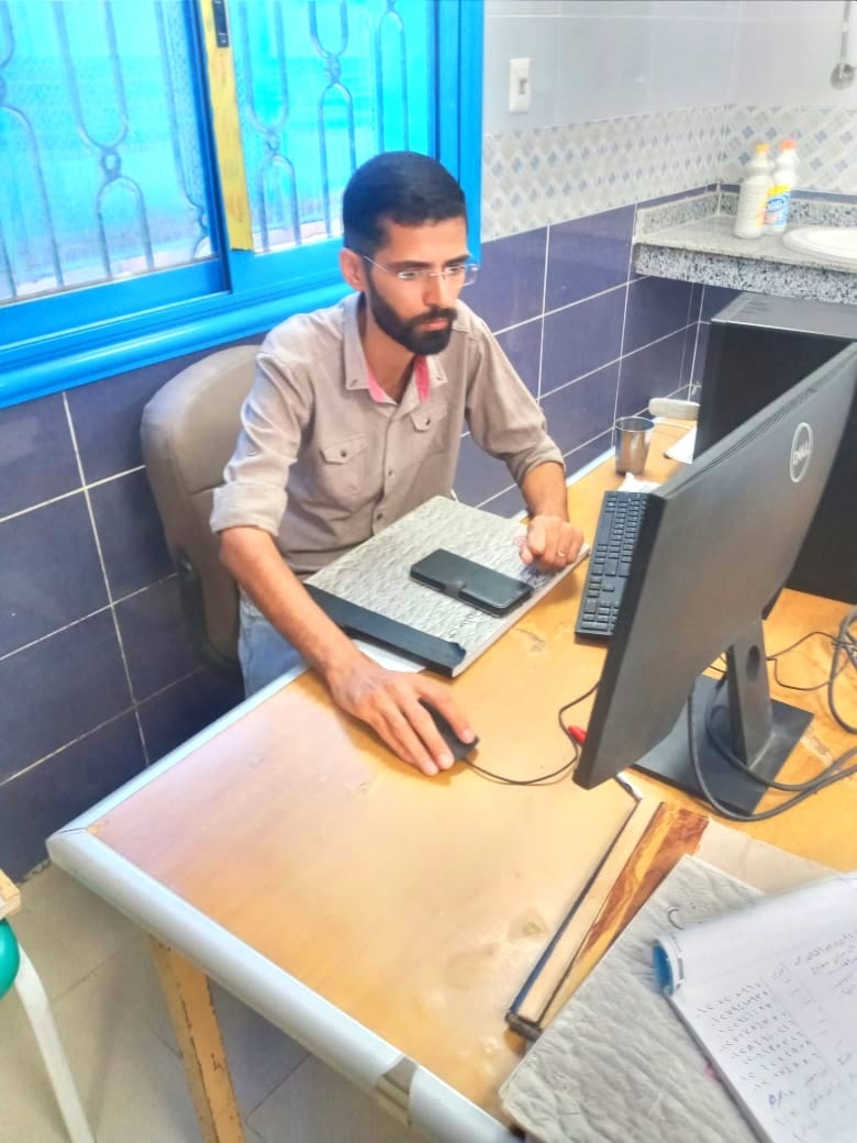 فريق الوقائي بالإدارة الصحية بديروط  يقوموا بزيارة الوحدتين الصحية بالمناشى ونجع خضر