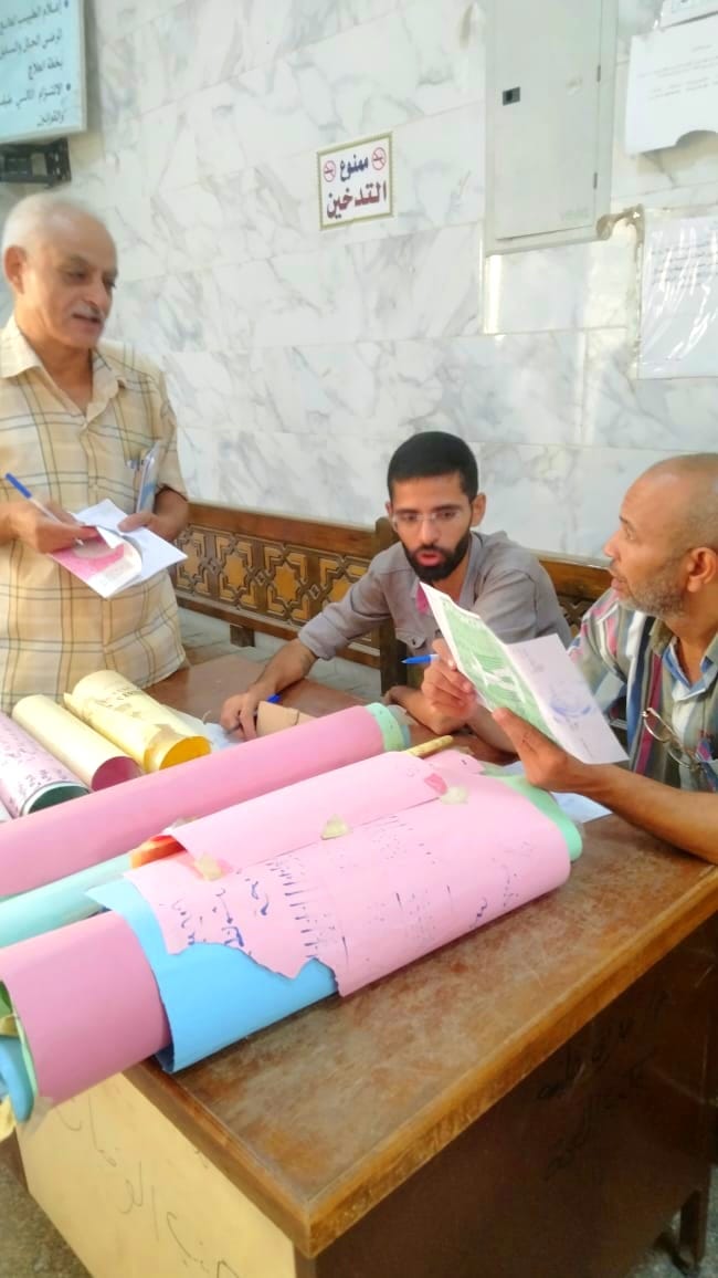 فريق الوقائي بالإدارة الصحية بديروط  يقوموا بزيارة الوحدتين الصحية بالمناشى ونجع خضر