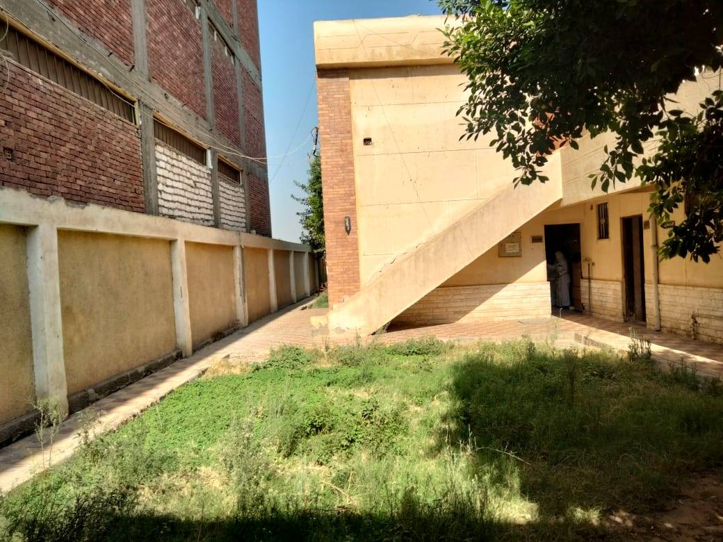 حملة نظافة وتزيين وحدات ومراكز صحة الأسرة بالإدارة الصحية بديروط