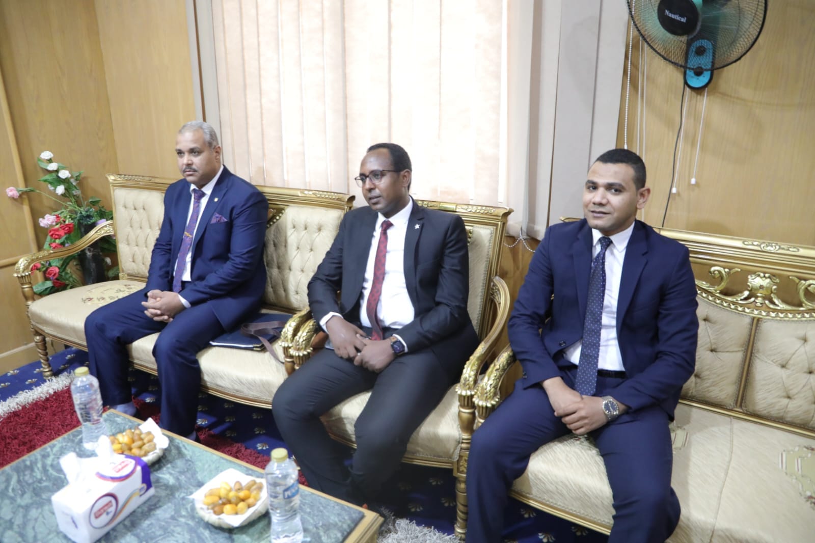 نائب محافظ الوادي الجديد تبحث دعم المشروعات الصغيرة مع البنك الأهلي المصري