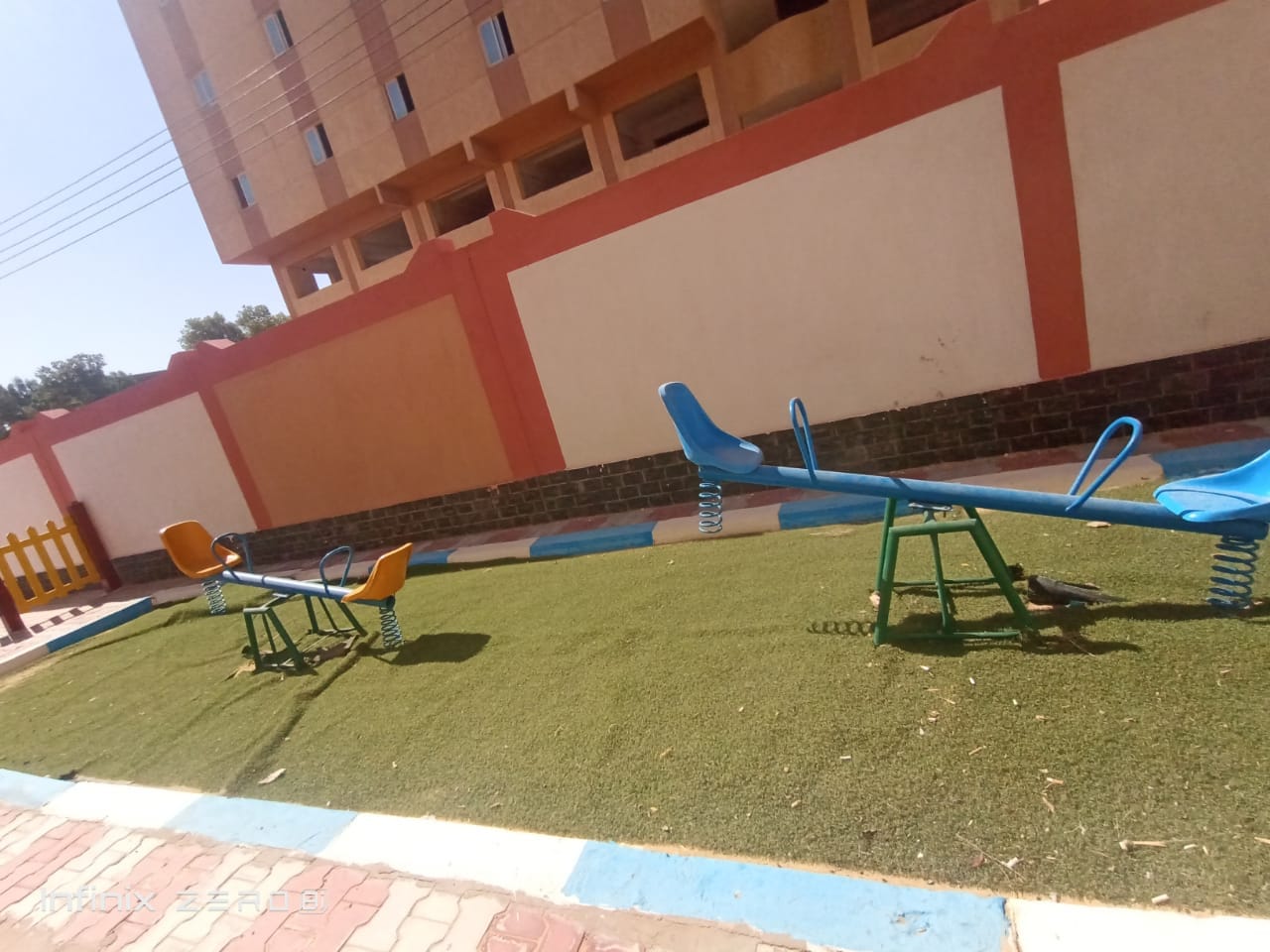 المدرسة الرسمية الدولية بالوادى الجديد