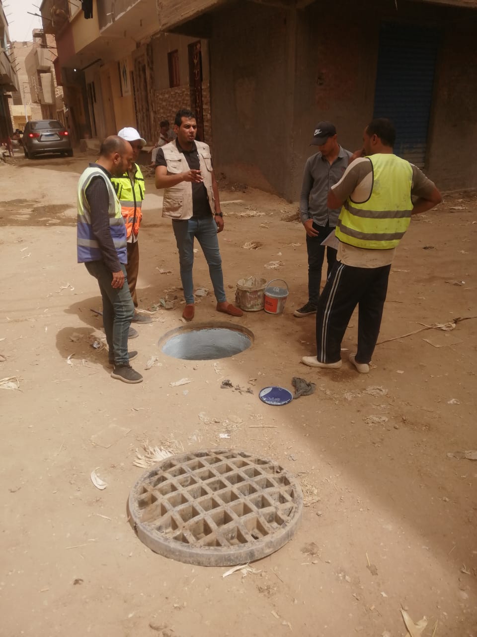استطلاع راى العملاء بمراكز خدمة العملاء وحملة طرق ابواب بمركز منفلوط