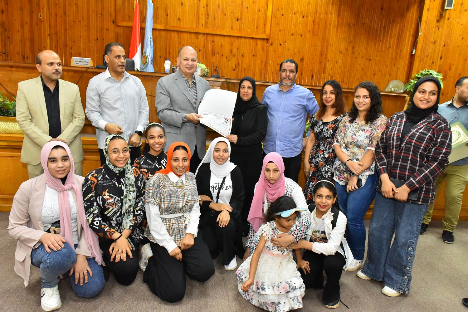 محافظ أسيوط يناقش الاستعدادات النهائية للعام الدراسي الجديد وتكريم المتفوقين بالأنشطة المدرسية