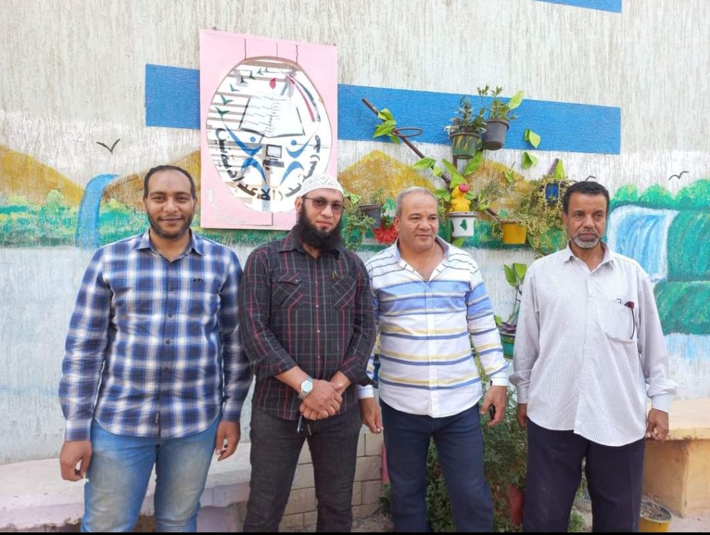 فتيات ازهر ديروط الشريف يزورن مدرسة بدر ولجنة تتفقد معهد دشلوت للبنات