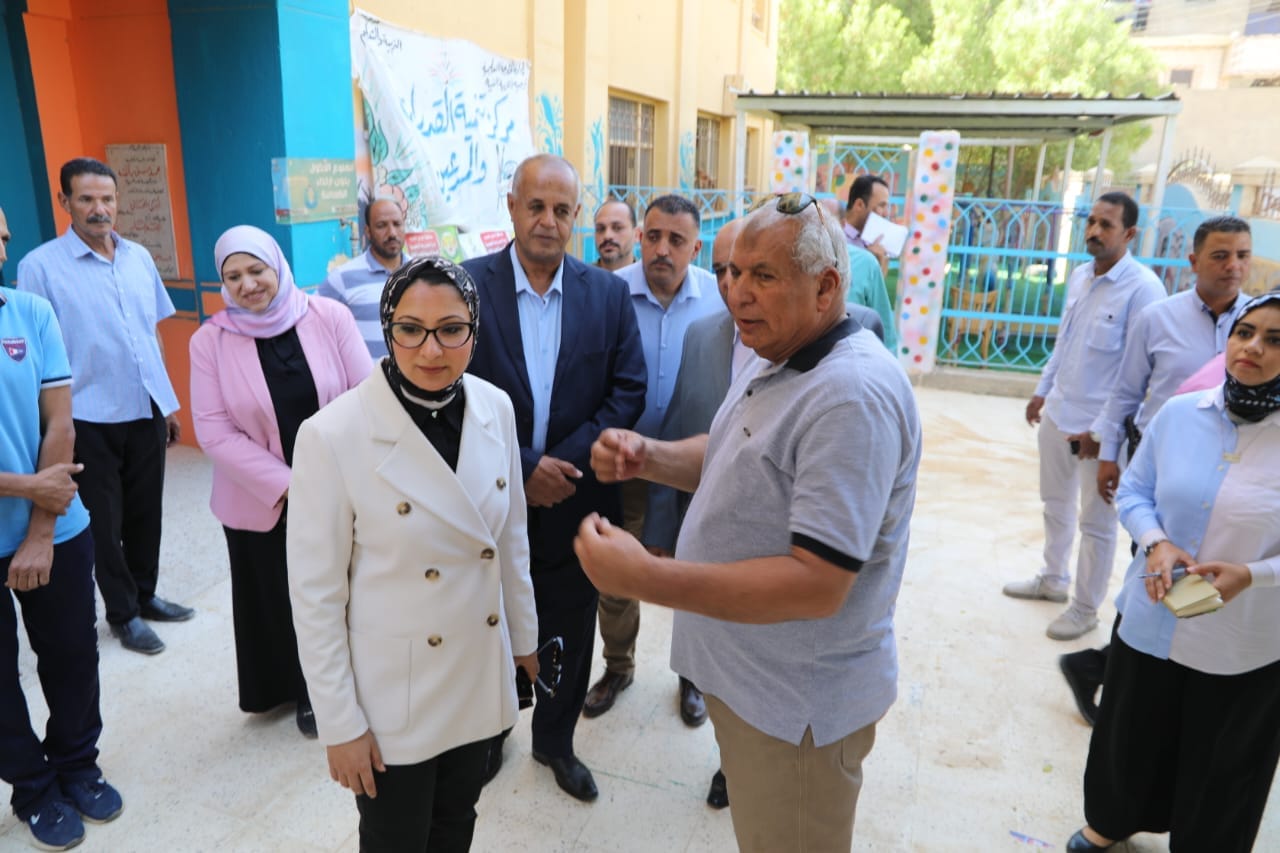 محافظ الوادي الجديد يؤكد جاهزية مدارس الخارجة للعام الدراسي الجديد