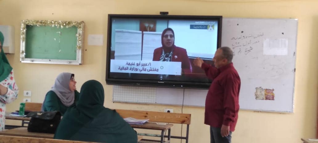 “تعليم الوادي الجديد” ينفذ ورشة عمل لمنهج التربية الوطنية بالمرحلة الثانوية