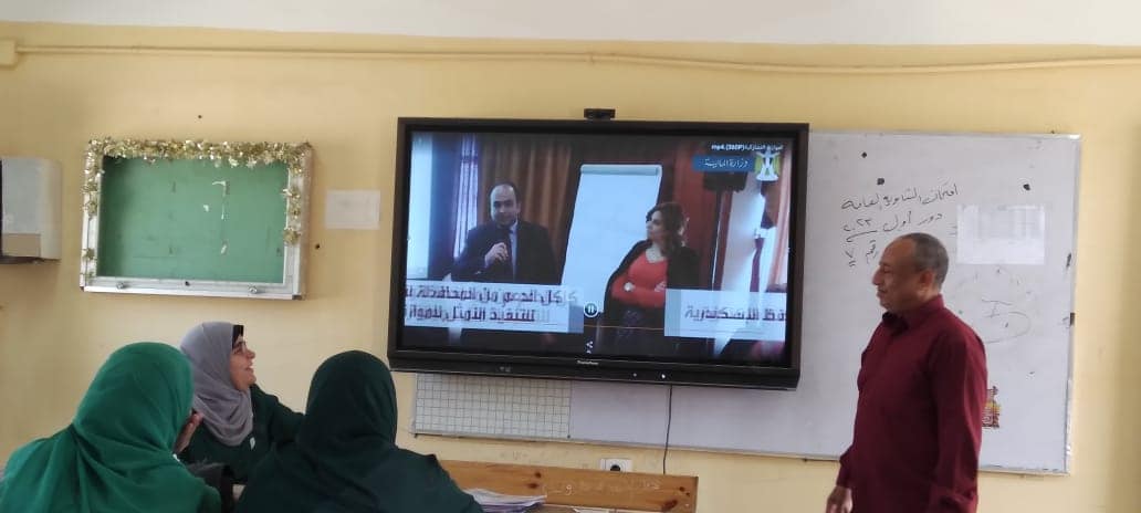 “تعليم الوادي الجديد” ينفذ ورشة عمل لمنهج التربية الوطنية بالمرحلة الثانوية