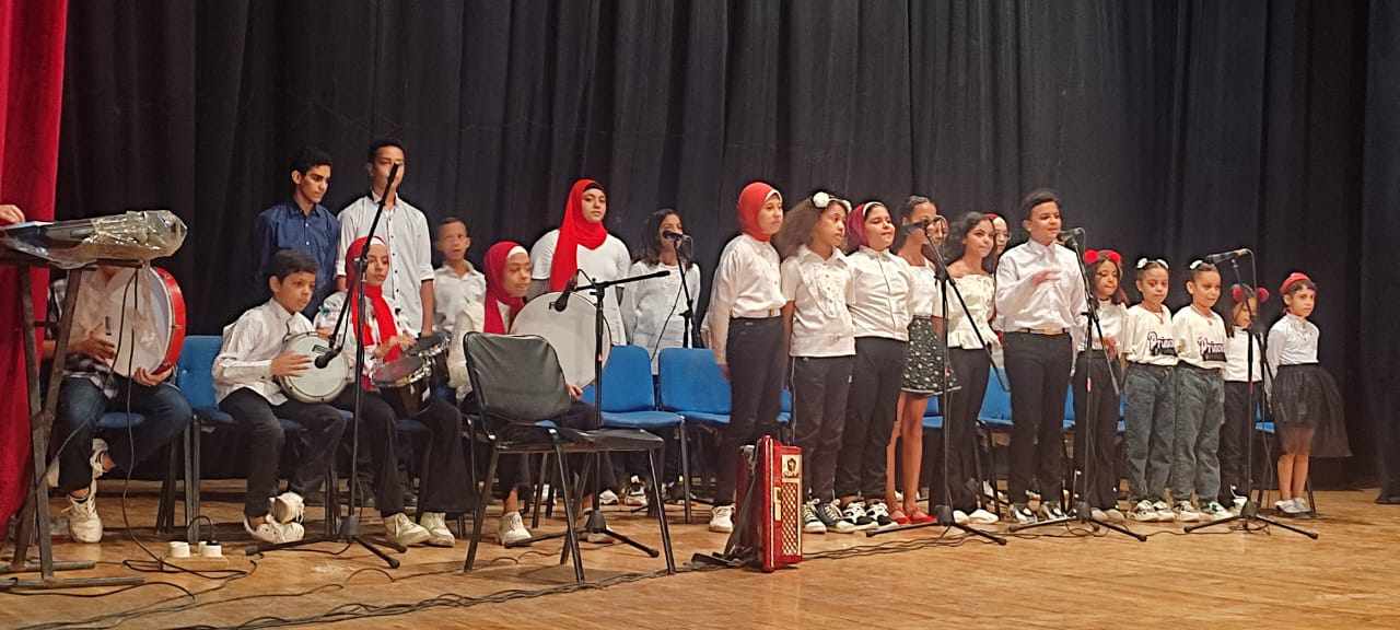 كورال وورش فنية ومسرح تختتم الأنشطة الصيفية للأطفال بقصور ثقافة أسيوط