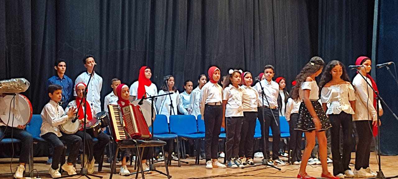 كورال وورش فنية ومسرح تختتم الأنشطة الصيفية للأطفال بقصور ثقافة أسيوط