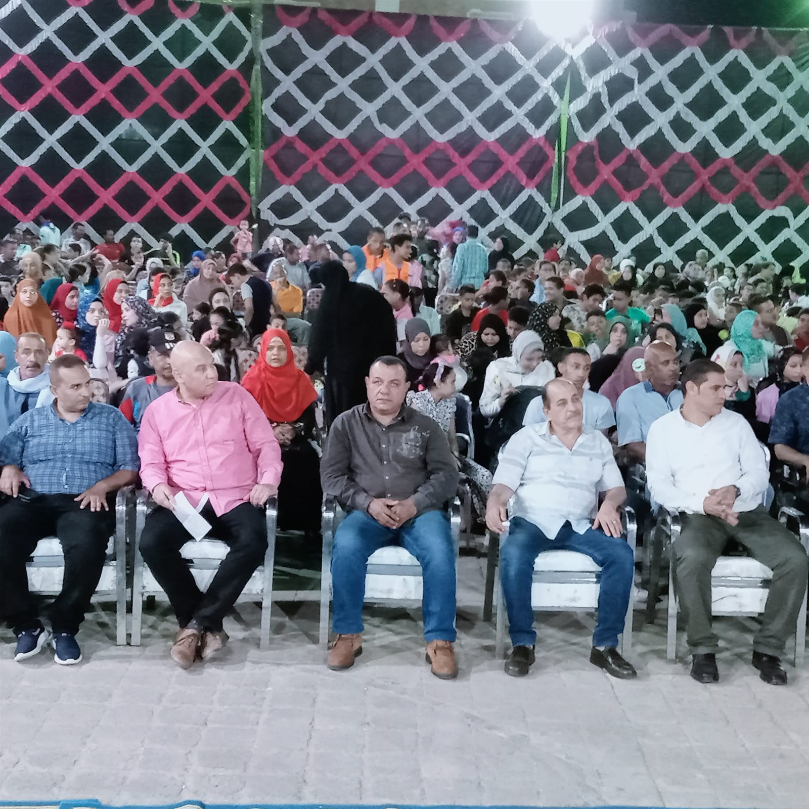 وكيل وزاره الشباب والرياضه باسيوط يشهد حفل ختام الانشطه لمركز شباب ناصر