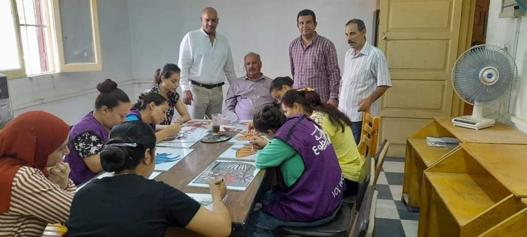 بالرسم على الزجاج رزقة الدير المحرق ينفذ مبادرة 