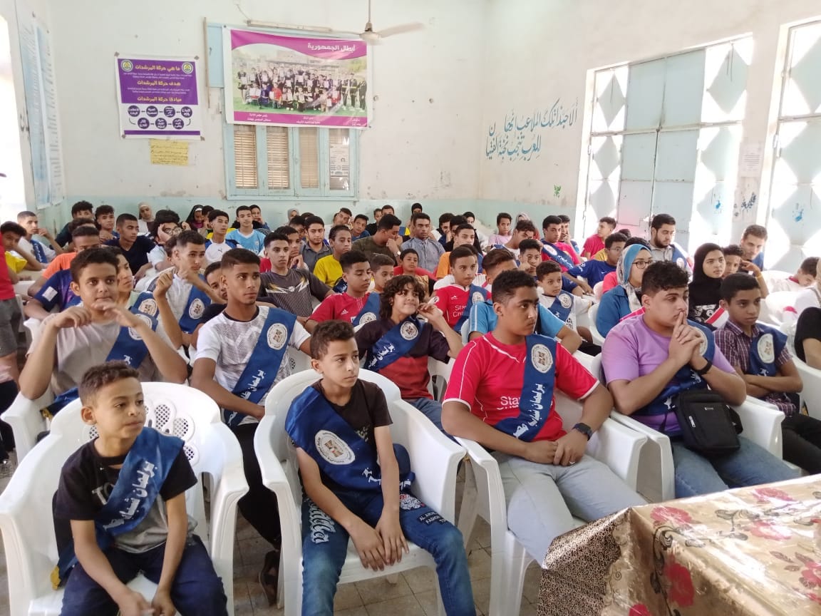 �إتاكد قبل ما تشير� شباب أسيوط ينظم ندوة عن التصدى للشائعات