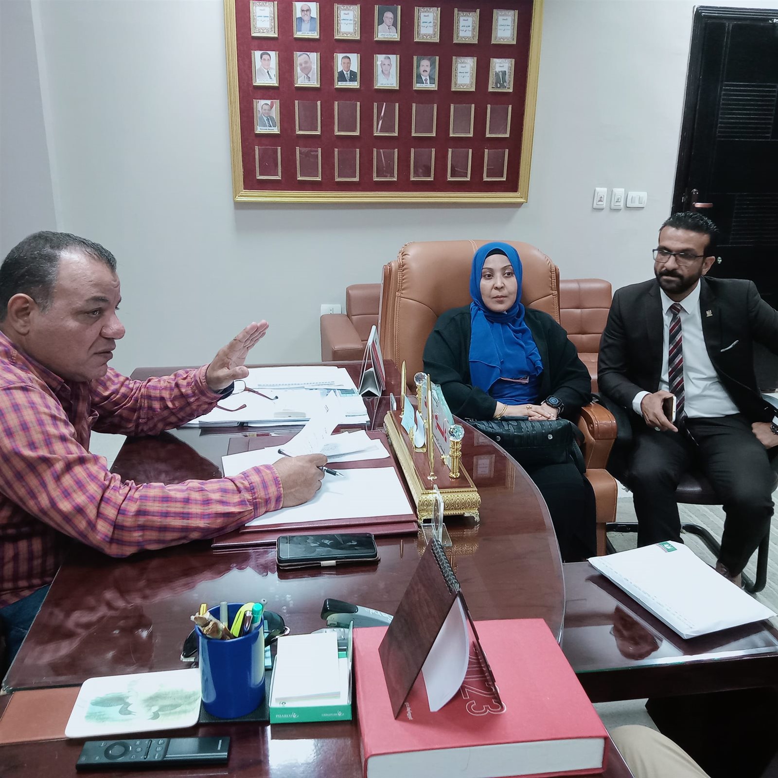 وكيل وزاره الشباب بالرياضه باسيوط يلتقي بممثلي البنك الزراعي المصري