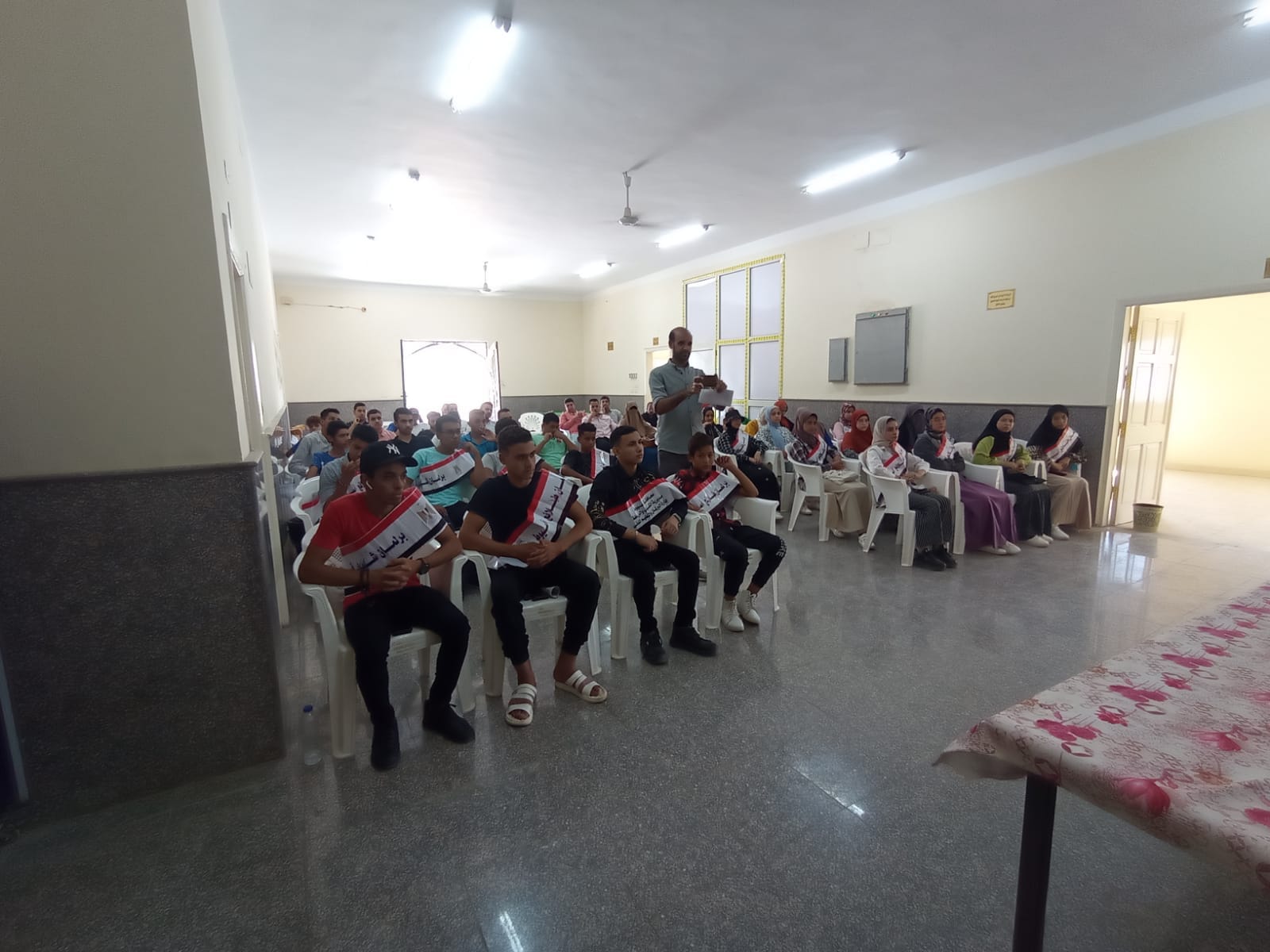 برلمان أسيوط ينفذ لقاءات الصالون البرلماني بمشاركة 70 شاب وفتاة