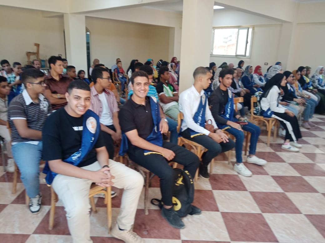 تصدي الشباب للشائعات بمركز شباب الدوير باسيوط تحت شعار
