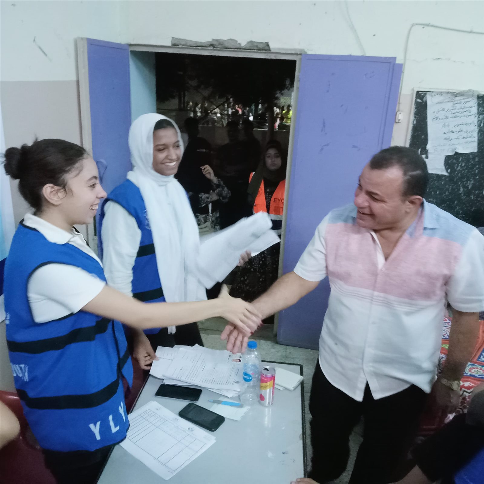 وكيل وزارة الشباب والرياضة باسيوط يشهد اختبارات المواهب بالمشروع القومي بلعبه الجودو