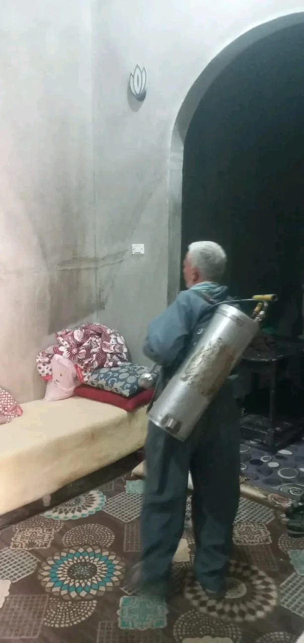 جانب من عملية التعقيم لقرية العزية