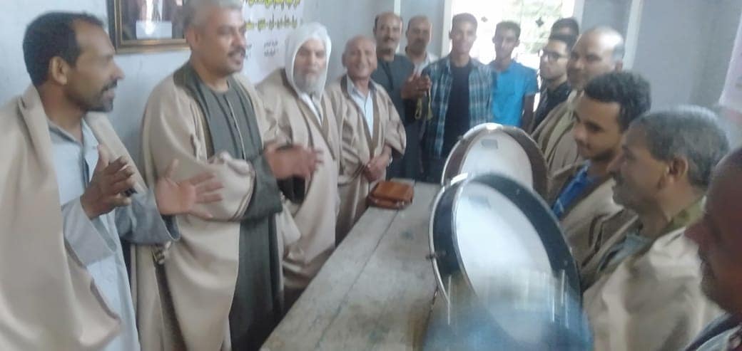 فرقة القوصية للانشاد الديني تقدم عرض فني احتفالا بذكرى المولد النبوي الشريف