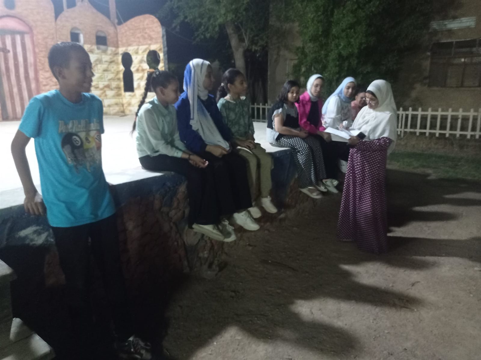 حفلة سمر للاطفال بمناسبة انتهاء الإجازة الصيفية ينظمها بيت ثقافة الطفل بالخارجة