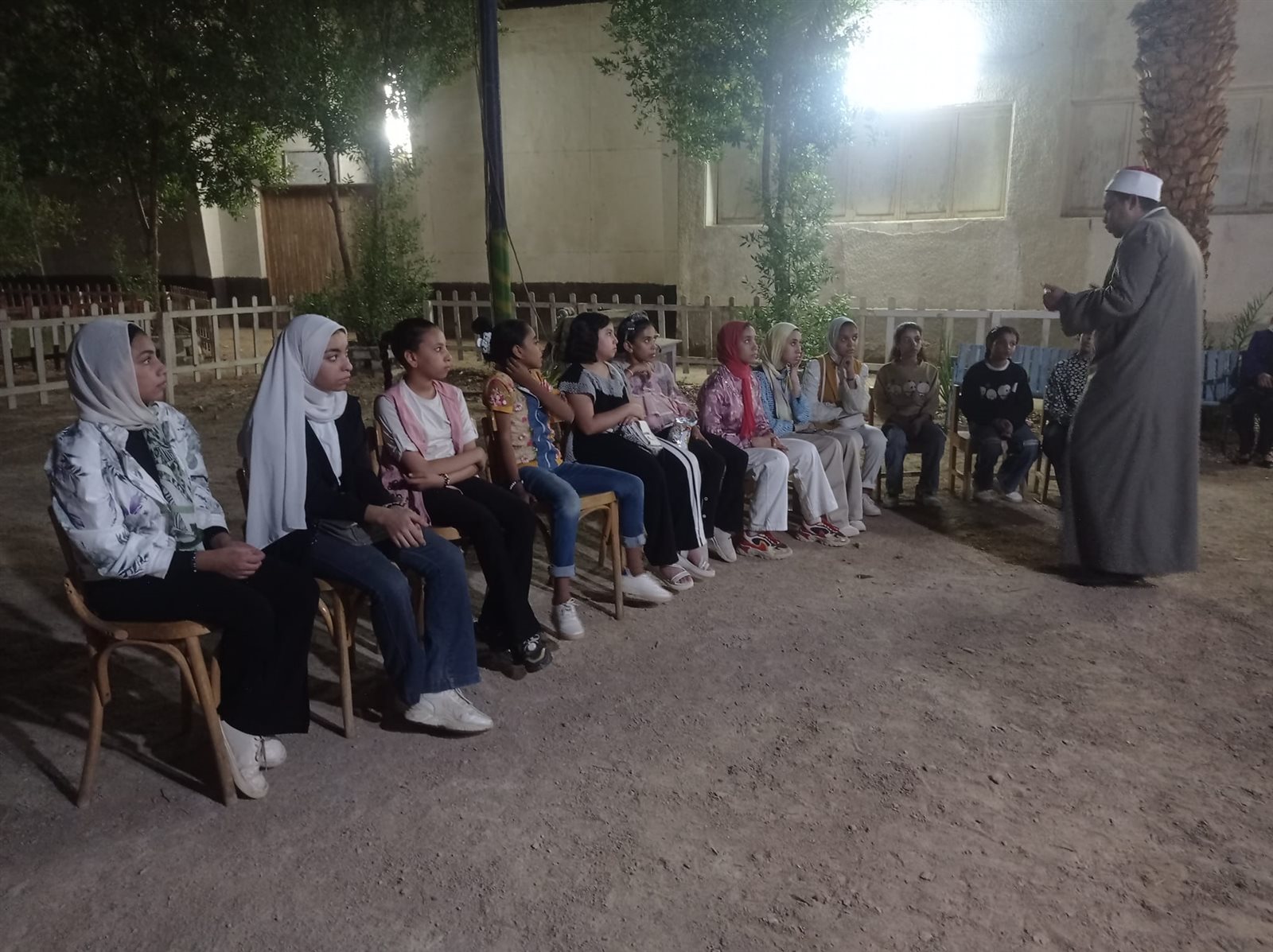 قصر ثقافة الطفل بالخارجة ينظم محاضرة بعنوان 