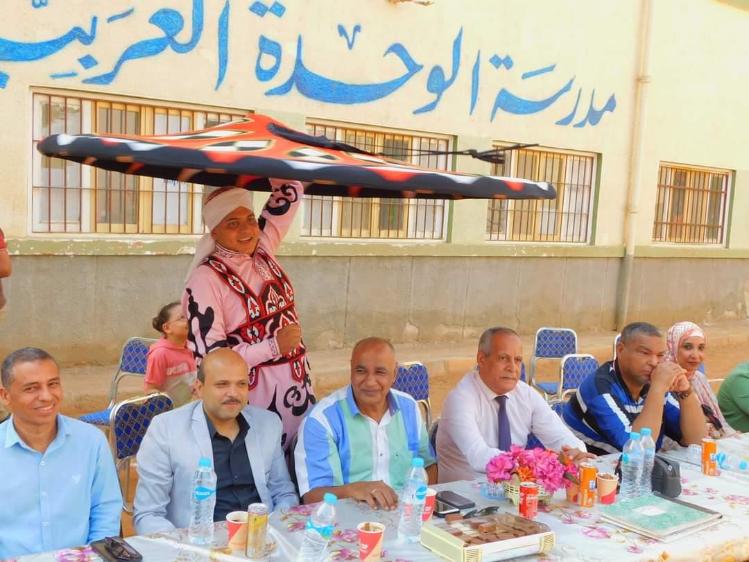 اول يوم دراسة .. عروض فنية في استقبال طلاب اسيوط 