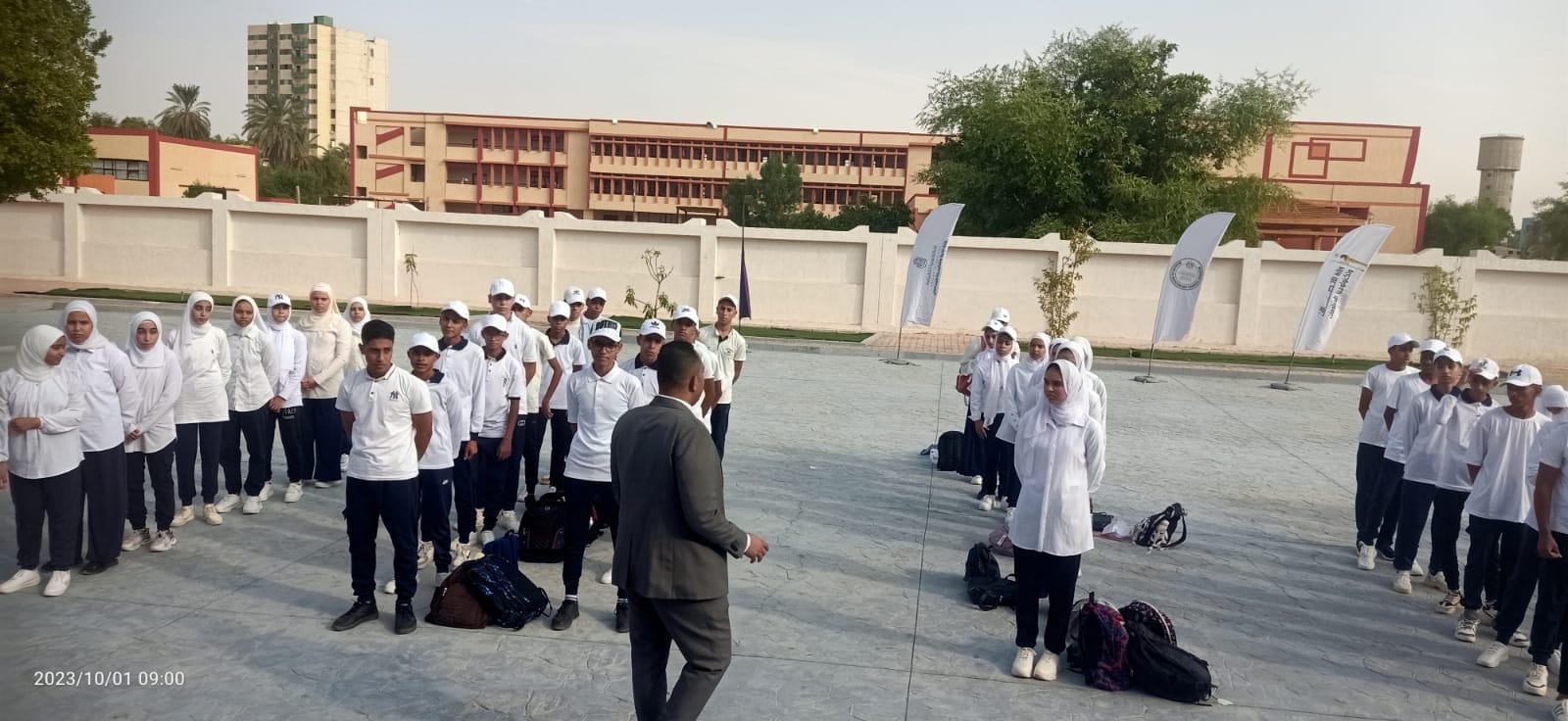 اليوم.. مدرسة المصرية للاتصالات للتكنولوجيا التطبيقية في الوادي الجديد تستقبل طلابها الجدد