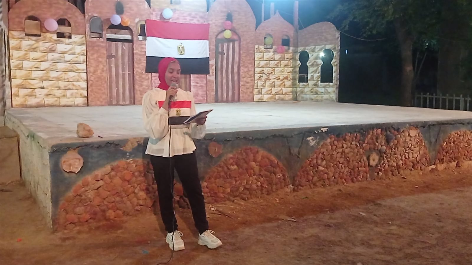 احتفالية فنية بمناسبة ذكرى انتصارات اكتوبر على مسرح قصر الثقافة المكشوف بالخارجة
