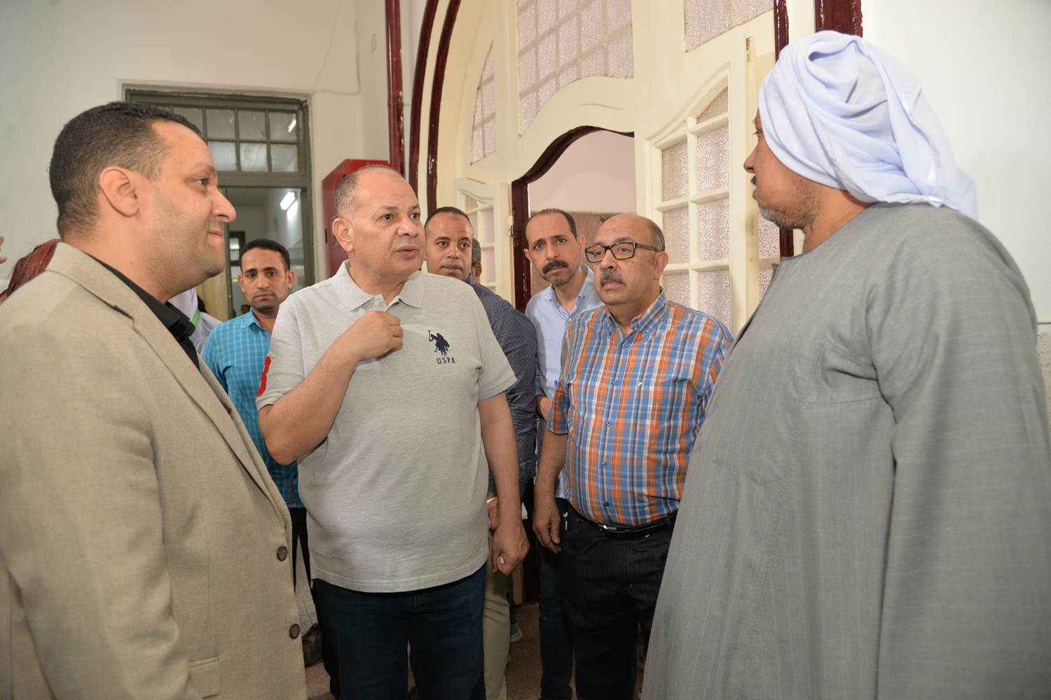 محافظ أسيوط يتفقد أقسام مستشفى الرمد لمتابعة الخدمات