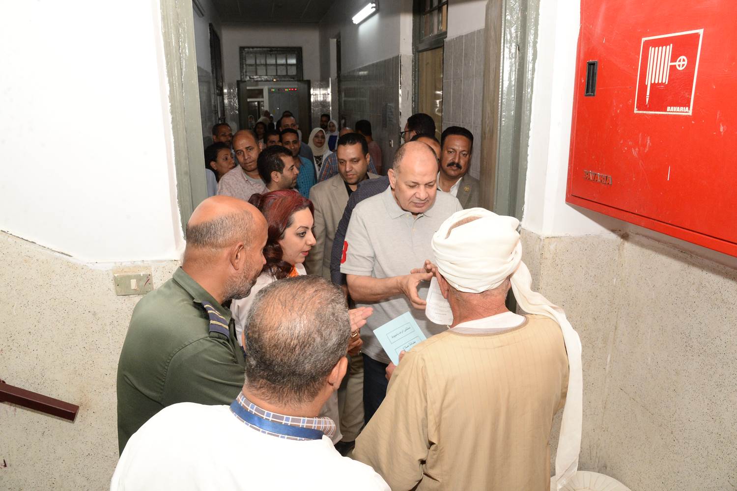 محافظ أسيوط يتفقد أقسام مستشفى الرمد لمتابعة الخدمات