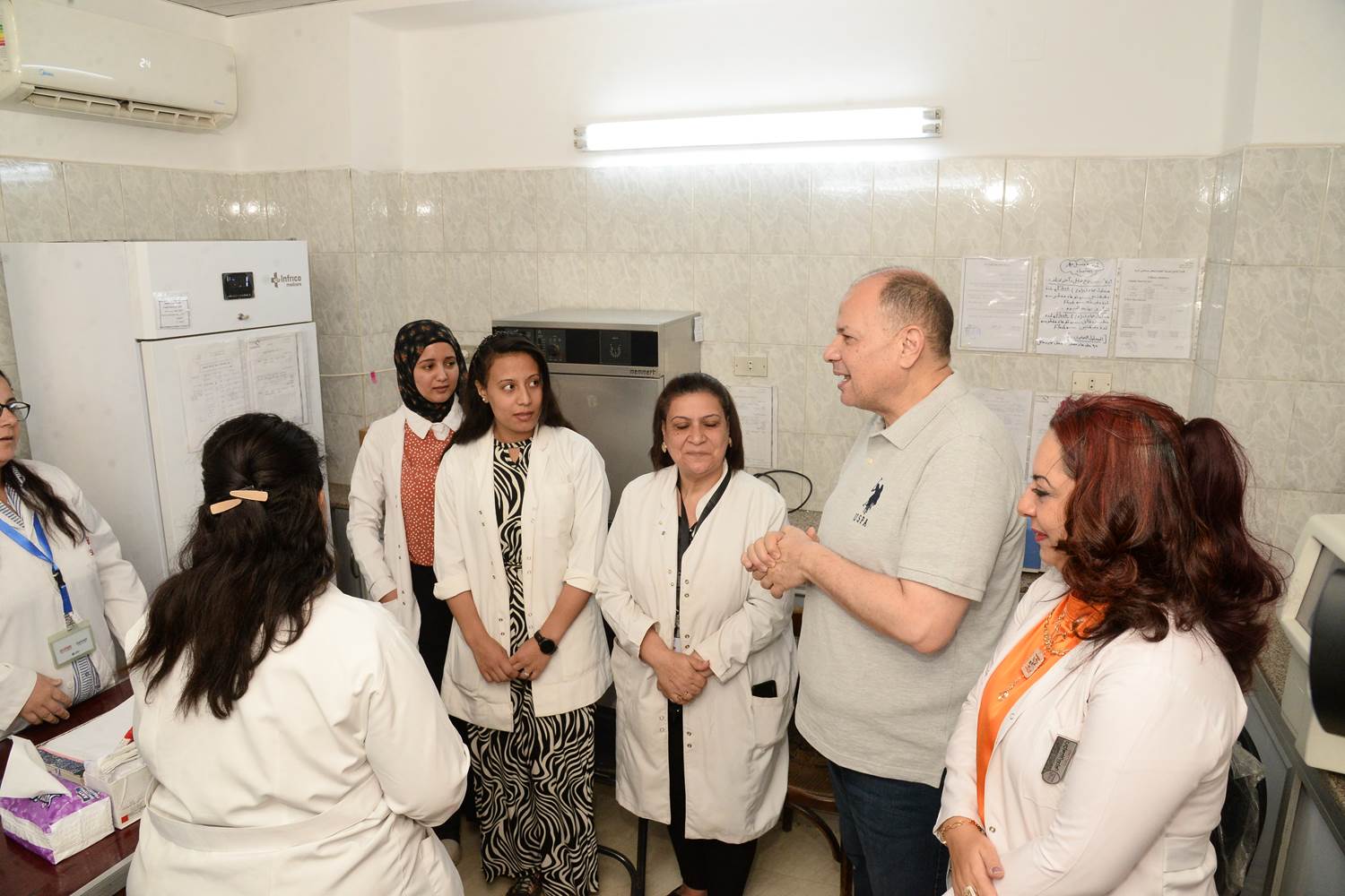 محافظ أسيوط يتفقد أقسام مستشفى الرمد لمتابعة الخدمات