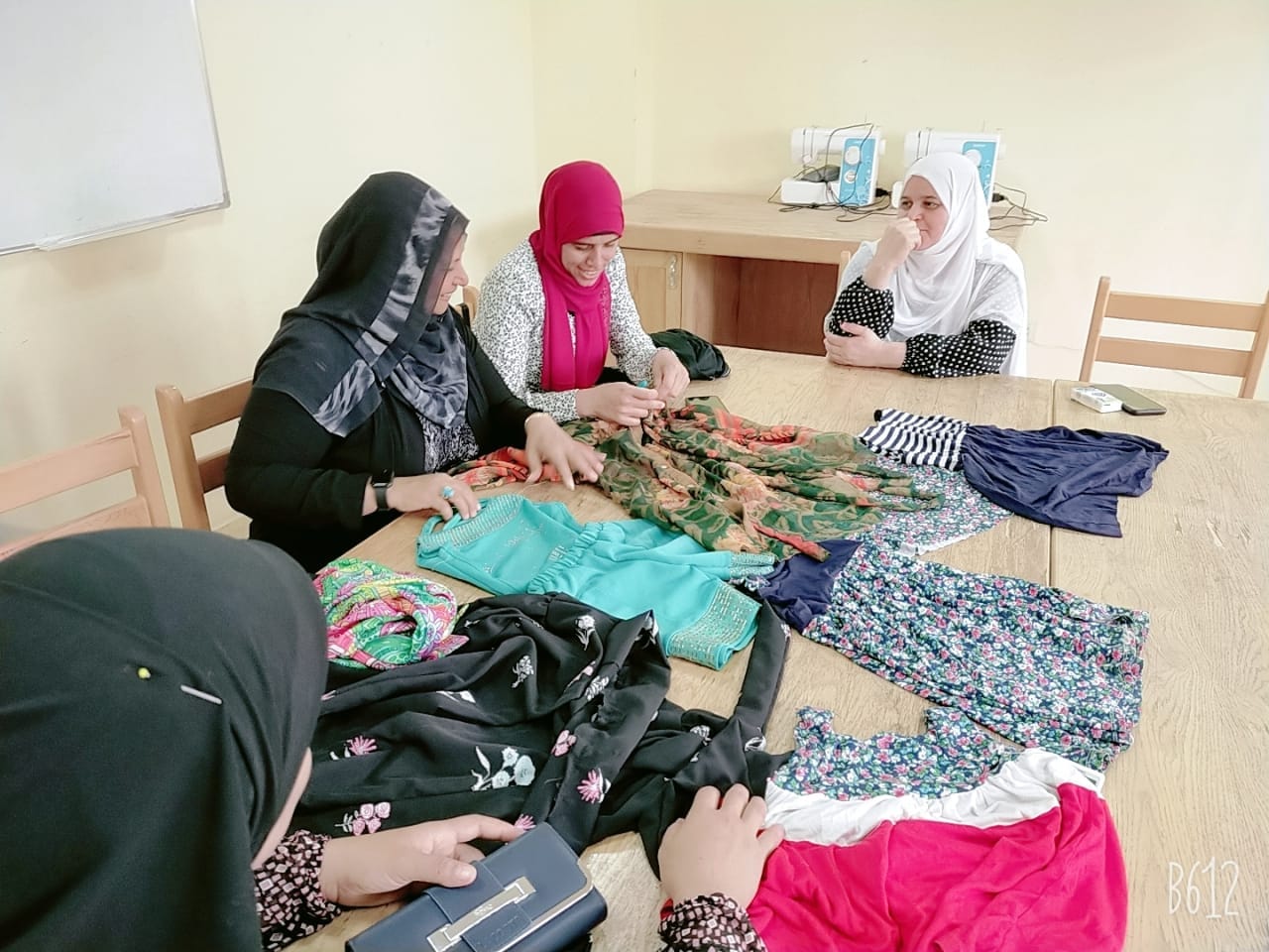إعادة تدوير القماش في قصر ثقافة جمال عبدالناصر ببني مر