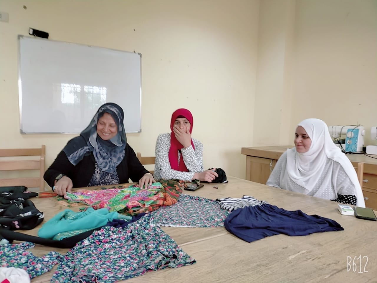 إعادة تدوير القماش في قصر ثقافة جمال عبدالناصر ببني مر