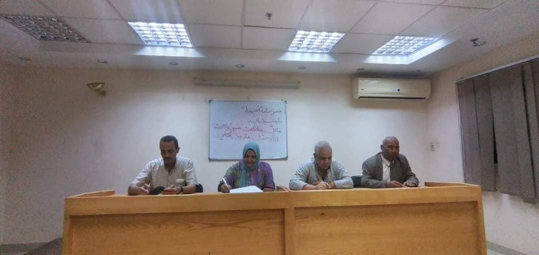 نادى أدب أسيوط يغريد شعرا وفنا في ذكرى المولد النبوي الشريف