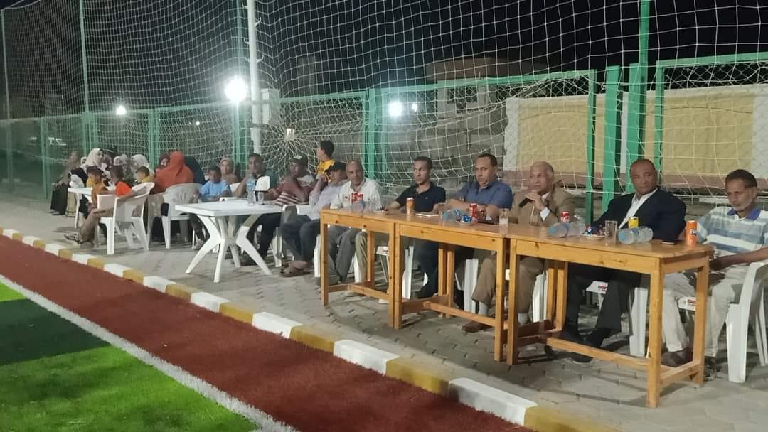 مركز شباب النهضة بالفرافرة ينظم حفل ختام دورة كرة القدم الخماسية